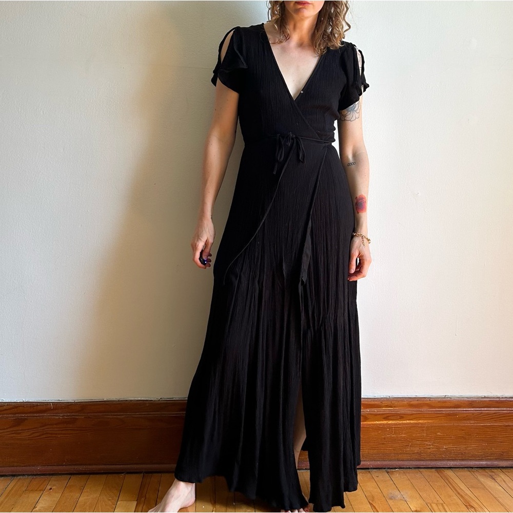 Lulu’s Black Crinkle Wrap Maxi Dress